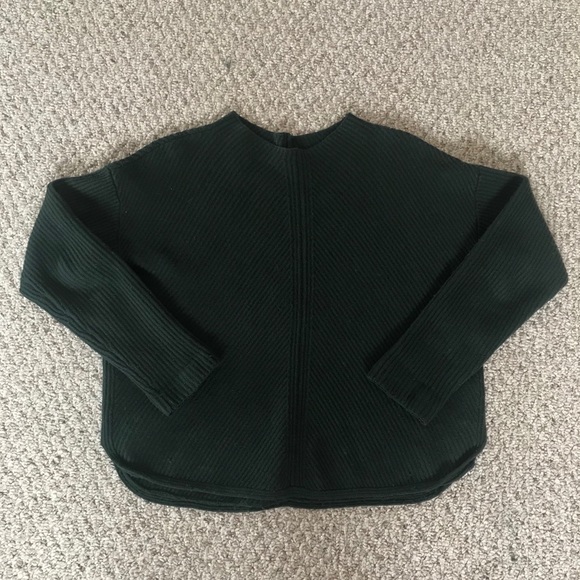 Aritzia Sweaters - Babaton wool blend sweater Sz M